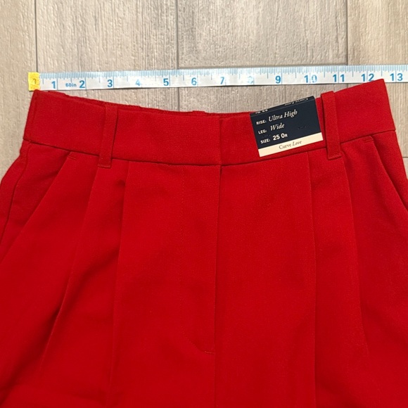 Abercrombie and Fitch Pants - Picture 7 of 12